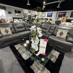 Power Recliner Sectional 