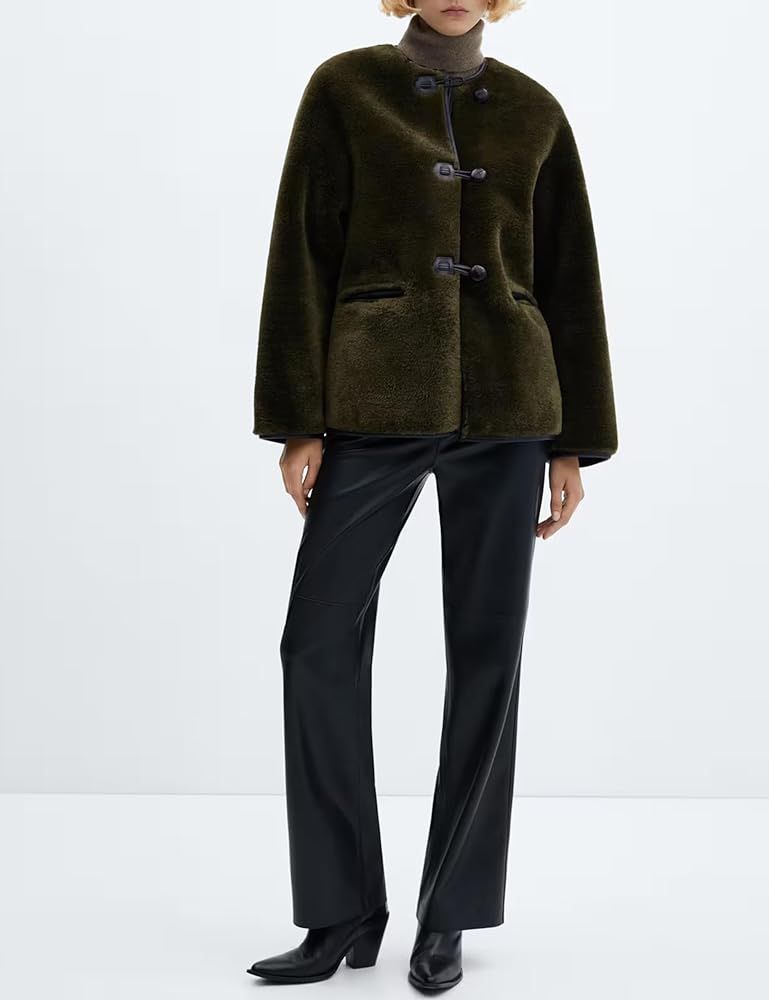 Women's Faux Fur Fleece Jacket Winter Coats Casual Single Breasted Coat with Pockets
