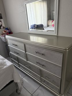 Grey silver Mirror Dresser (7 drawers)