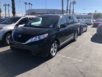 2016 Toyota Sienna LE