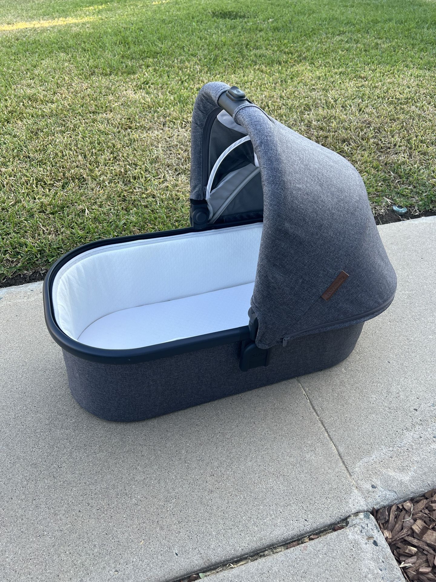Uppababy Stroller Bassinet Attachment - Gray