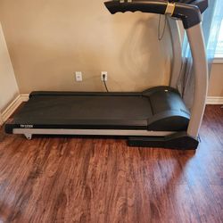 LifeSpan TR1200i Treadmill with Incline for Sale in Collinsville TX OfferUp