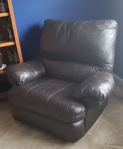 Leather recliner