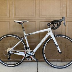 Felt carbon road discount bike