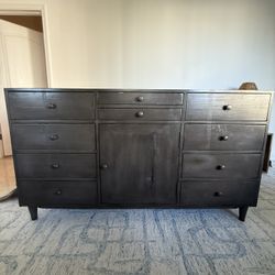 Wood Dresser / Sideboard – Mid-Century Style, Solid & Spacious