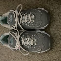 Skechers D’Lites