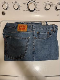 Men’s Levi 469 shorts