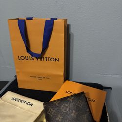Louis Vuitton  On My Side Victorine Wallet 