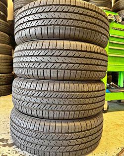 225/60*17 Yokohama Selling a set of 4 tires in excellent condition 🫡