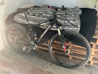 Motobecane Fantom 29 Active 4B Full Suspension Mountain Bike – Excellent Condition