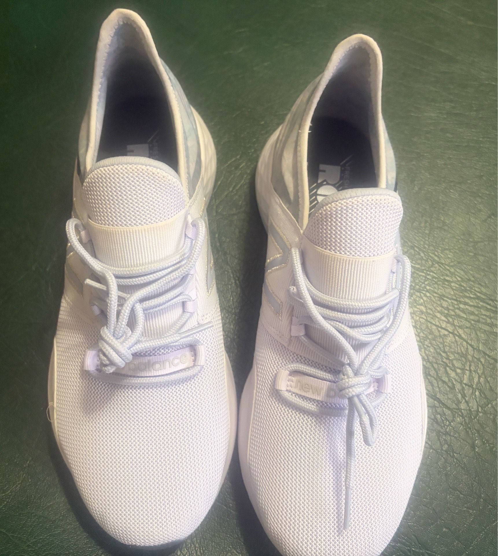 New Balance Women’s Nergize sport athletic shoes