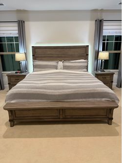 5-piece Rustic Grey King Bedroom Set