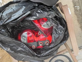 2006 Dodge Durango tail lights