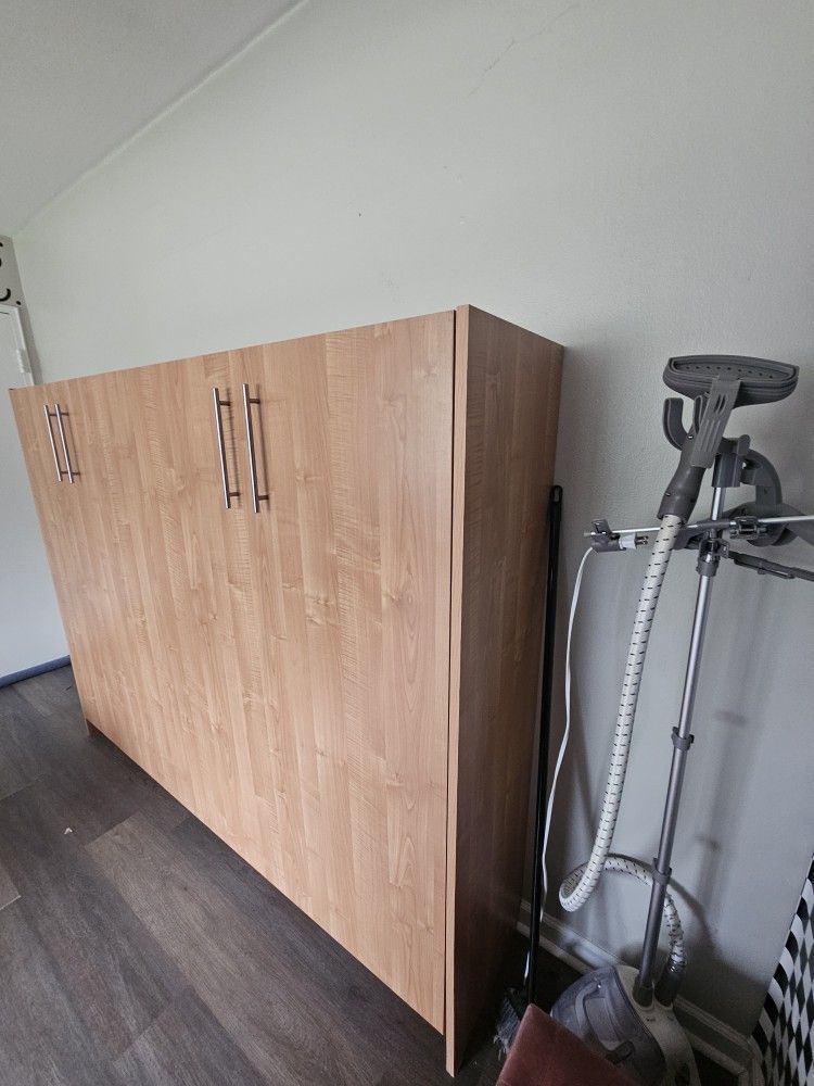 Full Sized Murphy Bed