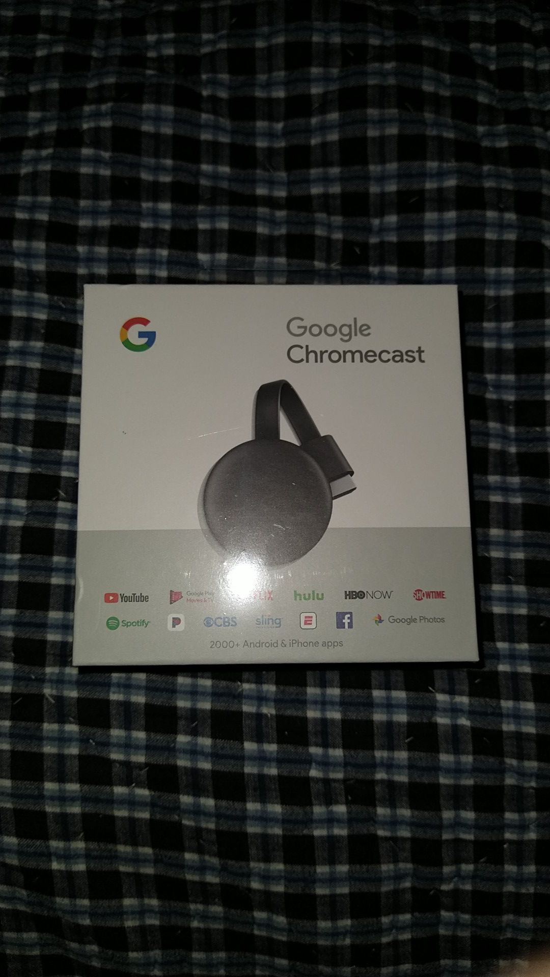 Open package Google Chromecast.
