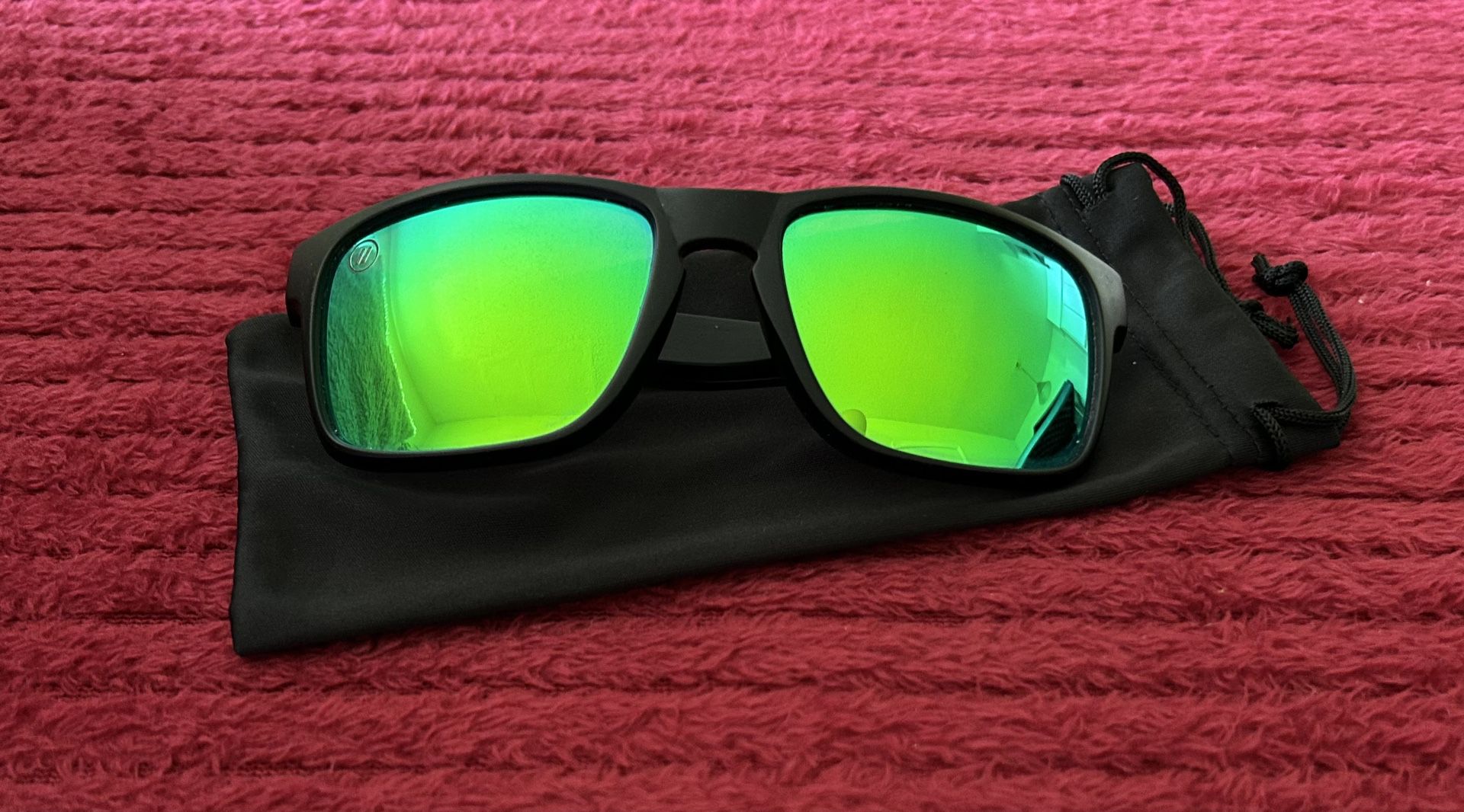 Blenders polarized sunglasses in excellent condition- Low Price. $15