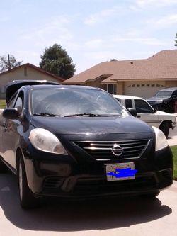 2014 Nissan versa