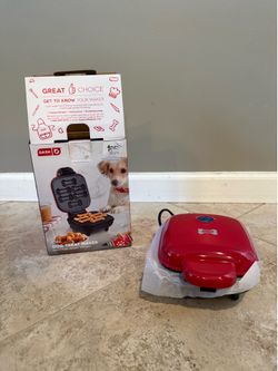 Dash mini dog treat maker - new in box - never used!