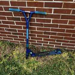 Mongoose scooter