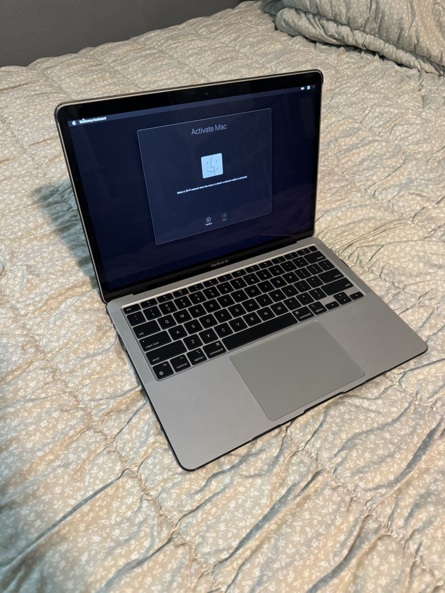 MacBook Air 13