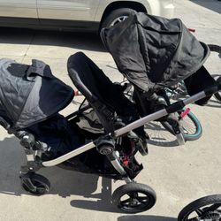City Select Stroller Seats 3 
