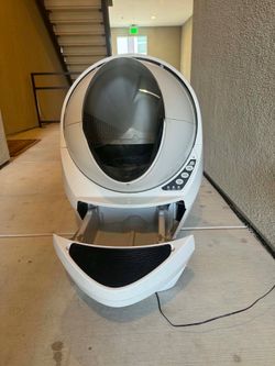 Grey Automatic Self-Cleaning Cat Litter Box App Control Odor Reduction Clumping Litter