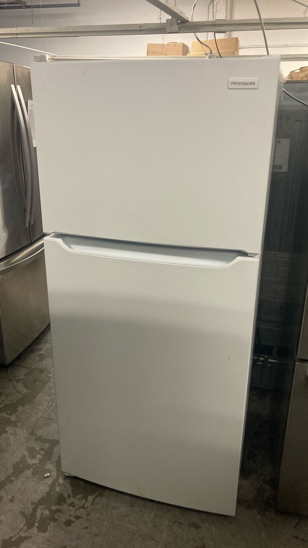 Frigidaire Top Freezer Bottom Fridge