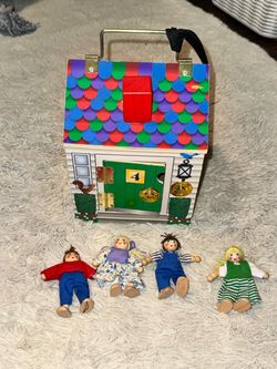 Melissa & Doug doorbell house