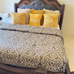 Queen Size Bed - Wood