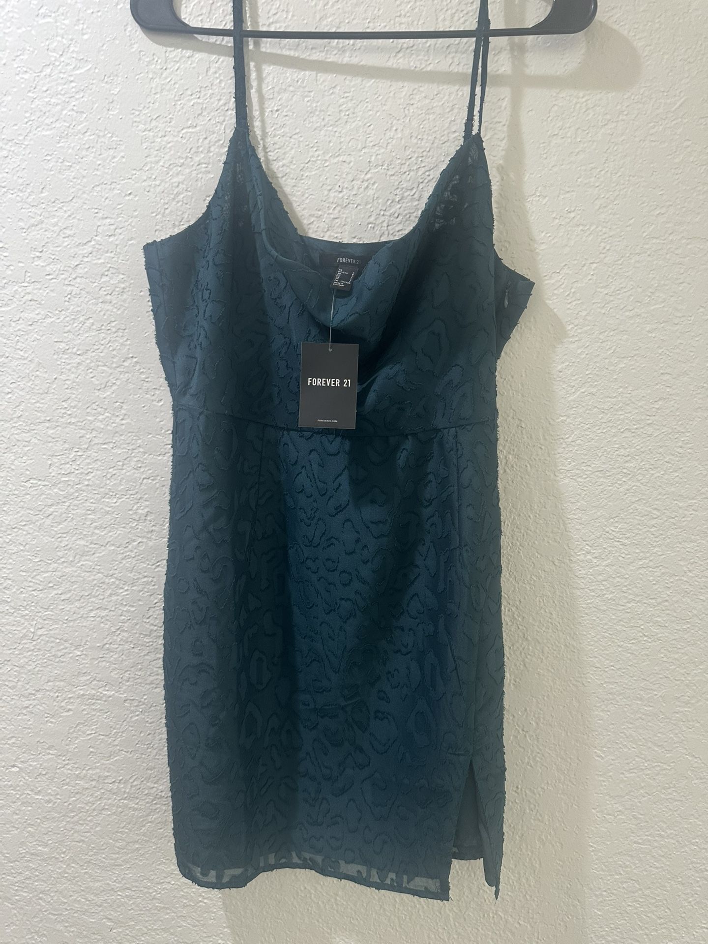 Women’s dress size large fits medium