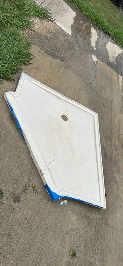 Onyx shower pans