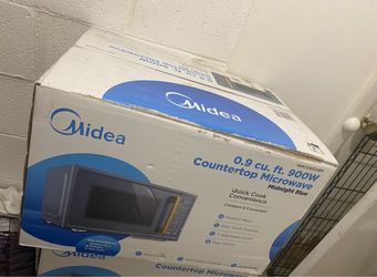 Midea 0.9 cu. ft. 900W Countertop Microwave