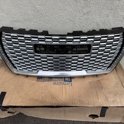 Used 2022 GMC Yukon Denali Grill
