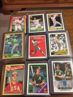 Baseball Cards: Mark McGwire Topps ( Lot)