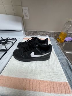 Black AF1 + Panda dunks