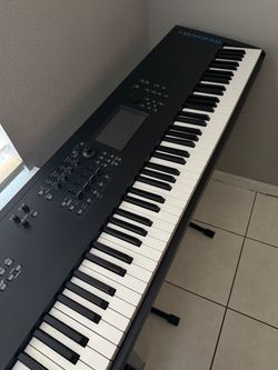 Yamaha Keyboard