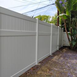 Fence Vinyl  8 Ft Tall