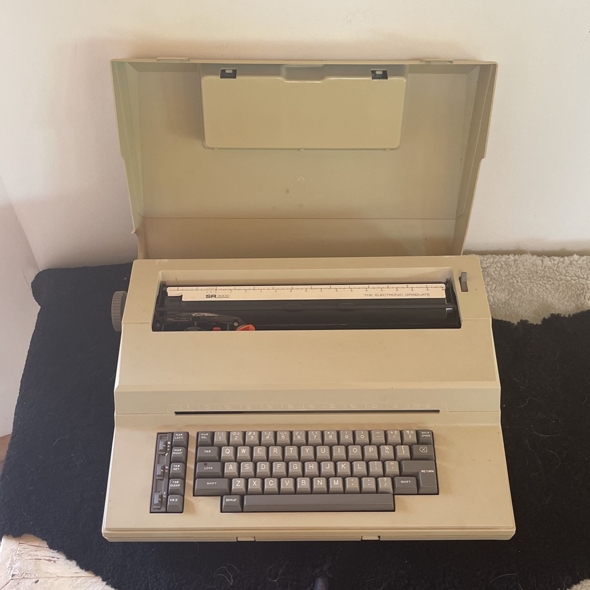 Vintage Electric Typewriter