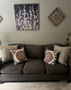 Couch set