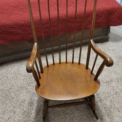 Solid Wood Rocking Chair