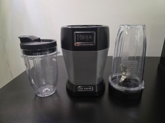 Ninja Professional 900W Personal Blender with 2 Cups