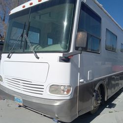 1998 Coachmen 36ft RV 88k Miles