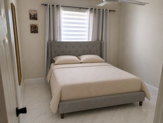 Queen bed