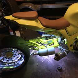 Gen 1 Hayabusa Motorcycle Swing Arm And Wheels