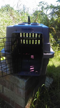 Small animal crate