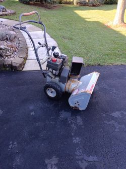 Craftsman  Snow Blawer  5hp Runs Great