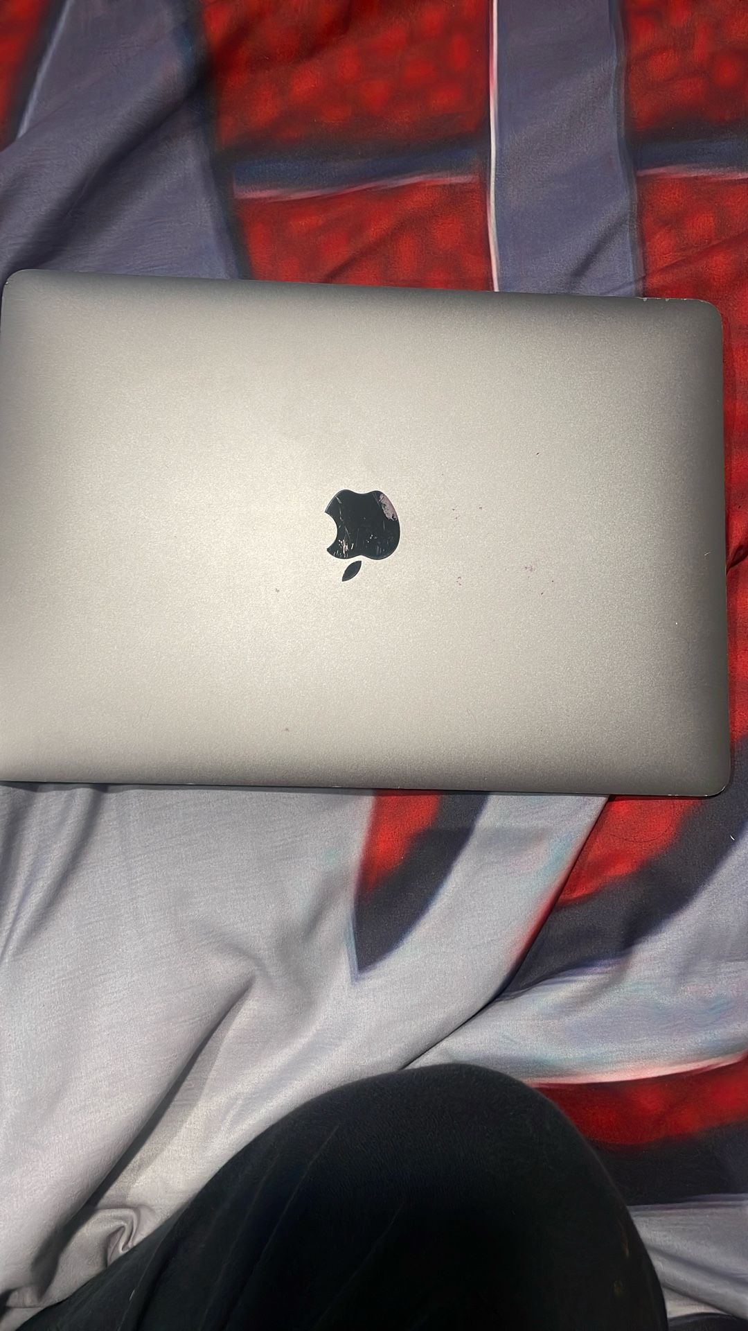 MacBook Air 2017-2019 Locked