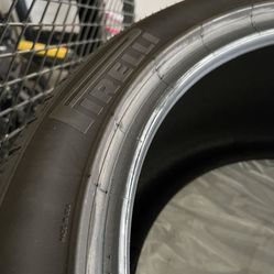 305/35/ZR20 Pirelli Tires 