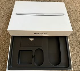 Apple MacBook Pro 13 Inch Box Only