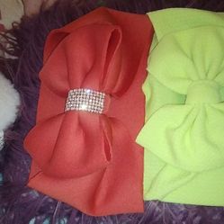 Head bows Two Of Each 